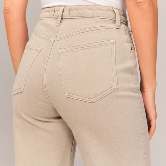 Abercrombie & Fitch Curve Love High Rise 90s Relaxed Jean - Picture 3 of 6